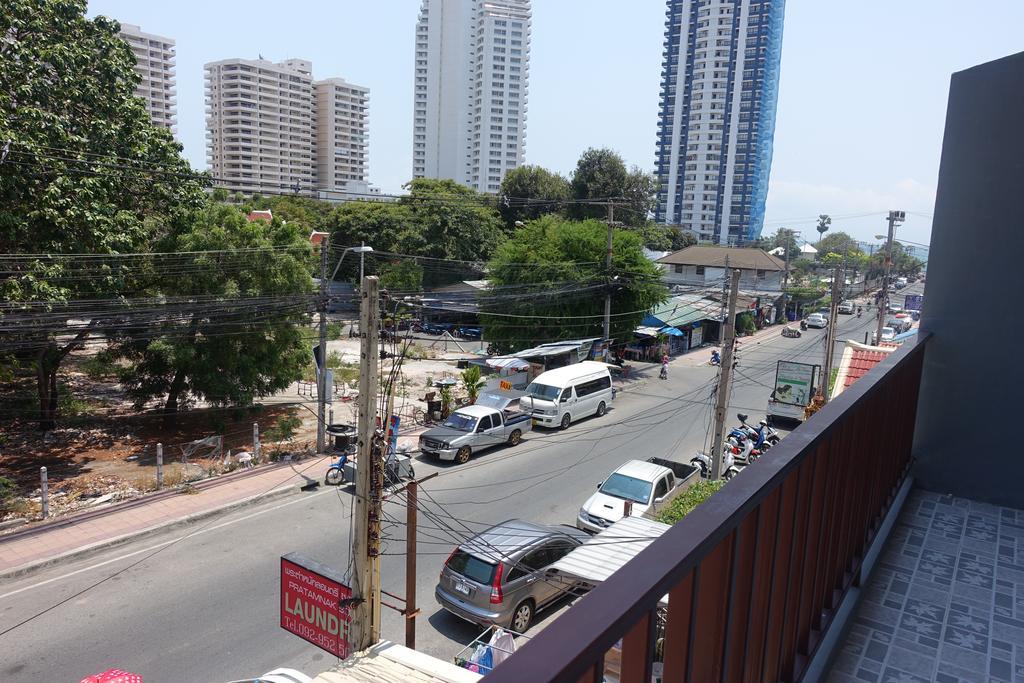 Burnout Guesthouse Pattaya Luaran gambar